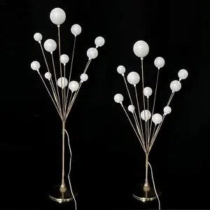 道路铅灯苹果树形圆形11头金属金色暖白色发光二极管灯架用于婚礼地板装饰