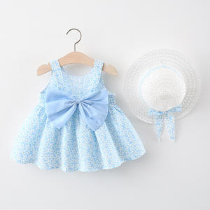 Vestido de tirantes para niñas con falda y sombrero de paja con lazo grande y estampado floral pequeño, Colección Verano 2021, Incluye sombrero - Product Image 4