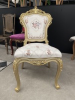 Chaise Louis de style royal français