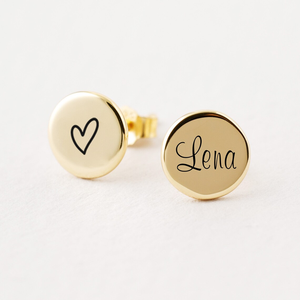 ต่างหูแบบสั่งทำ Jietao ต่างหูแบบติดหูรูปหัวใจลายปลา สลักชื่อย่อ ต่างหูทรงกลมแบบแบน ทำจากสแตนเลส 316L ป้องกันการแพ้ - Product Image 3