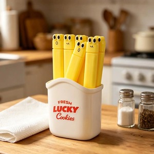 12pcs French Fries Sealing <b>Clip</b> Fridge Magnet Snacks Sealing <b>Clip</b> Food Small <b>Clip</b> Kitchen Plastic Bag Seasoning Sealing Strip - Product Image 5