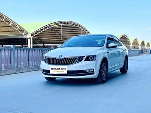 <span class=keywords><strong>2022</strong></span> para <span class=keywords><strong>Skoda</strong></span> Octavia conducción a la izquierda coche usado caja de cambios automática R16 neumáticos cámara trasera - Product Image 3