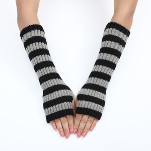 Femmes 30 longues rayures colorées à la mode <span class=keywords><strong>mi</strong></span>-longueur sans doigts <span class=keywords><strong>gants</strong></span> acryliques pour automne hiver nouveau Style bras décontracté - Product Image 5