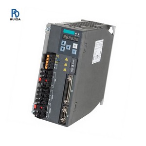 Contrôleur de variateur Sinamics V90 6SL3210-5FB11-5UA0 pour contrôleurs de commande industrielle - Product Image 1
