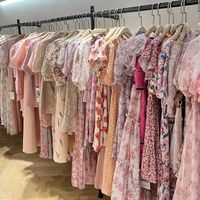 Vente en gros de vêtements d'occasion décontractés pour filles printemps et été robes d'occasion en soie sans manches en stock