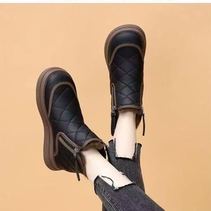 Mocasines de hombre de alta calidad, color marrón, de caña baja, hechos de cuero británico lavado y con estilo retro, con suela Goodyear y fabricados a mano. - Product Image 3