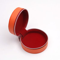 Boîte à bijoux portable pour voyage quotidien, personnalisable avec logo, style ouvert, en PU écologique, orange, étui tendance avec fermeture pour bracelet et pendentif