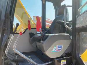 Miniexcavadora Komatsu PC60 Usada de 6 Toneladas, Importada de Japón, en Buen Estado, con Componentes Principales como Bomba de Engranajes y Rodamientos - Product Image 6