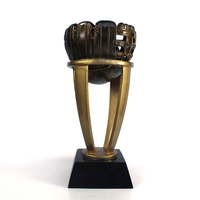 Figurines/Statues de trophée en forme de baseball rétro pour les cadeaux de décoration de la maison à vendre
