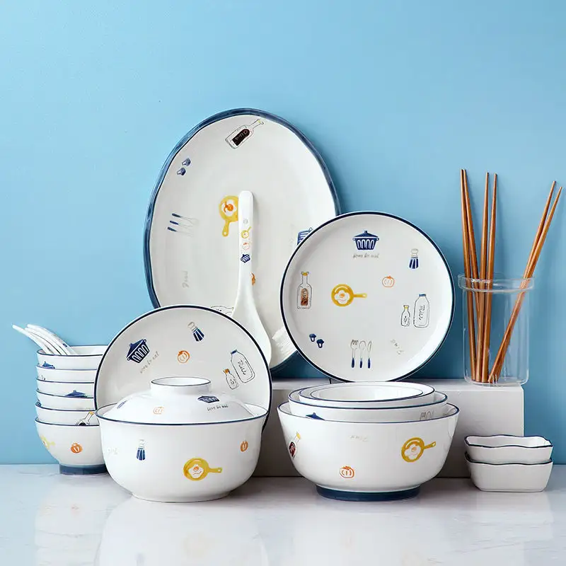Piring Minimalis Chaozhou Keramik Berbentuk Hati Peralatan Makan Indah Tren Set Makan Malam