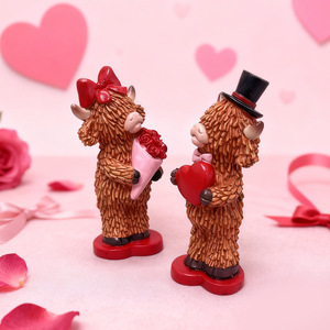 Ornements en résine sur le thème des animaux, <span class=keywords><strong>couple</strong></span> de vaches des Highlands, cadeau transfrontalier pour la Saint-Valentin et les mariages, décoration créative pour la maison - Product Image 1