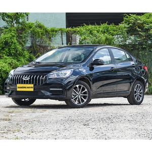 Chery Arrizo <span class=keywords><strong>5</strong></span> 2025 Auto a Benzina 4 Porte Automatica con Passo di 2670mm e Carrozzeria Compatta - Product Image 2