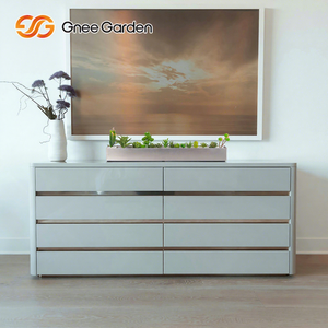 Jardinières en acier galvanisé pour usage intérieur - Solutions durables et élégantes pour la maison et le jardin - Product Image 1