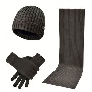 Ensemble bonnet, écharpe et gants tricotés couleur unie avec logo personnalisé – Chaud et tendance pour homme et femme, idéal automne-hiver et activités extérieures - Product Image 2