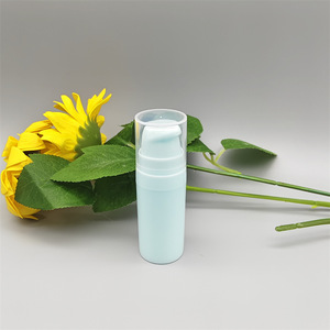 Flacon airless PP 5 10 15 ml avec bouchon pompe, bouteilles en plastique recyclables pour usage cosmétique - Product Image 1