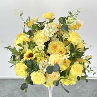 Lot de chemins de table décoratifs en fleurs artificielles de roses jaunes en soie pour centres de table de mariage et arche de toile de fond