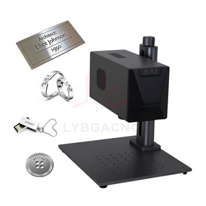 เครื่องแกะสลักไฟเบอร์เลเซอร์แบบตั้งโต๊ะ LY Mini พร้อมระบบปรับตำแหน่ง Galvo All-in-One สำหรับงานแกะสลักป้ายชื่อด้วยไฟเบอร์ออปติก - Product Image 3