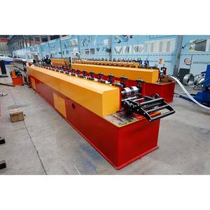 Volautomatische <span class=keywords><strong>Aluminium</strong></span> Stalen Deurkozijn <span class=keywords><strong>Machine</strong></span> Met Tandwielmotor 380V 0.8-1.2Mm Rollende Dikte Scharnieren Ponsen Snijden - Product Image 5