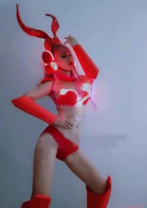 Nuevos Auriculares LED Rojos y Blancos con Forma de Conejo, Disfraz Brillante para Bailar en Escenarios, para Cantantes de Bares, Grupos de Baile, Modelos, Invitados, DJ - 100% Poliéster - Product Image 3