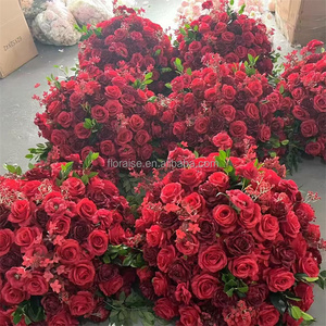 Bouquet de fleurs rouges et vertes personnalisé Fl-305 pour mariage, centre de table bordeaux pour événements, fêtes, anniversaires - Product Image 4