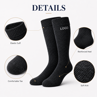 Chaussettes hautes personnalisées en mélange de laine avec logo brodé OEM, chaudes et respirantes pour l'hiver, douces et confortables, faible MOQ, fabricant