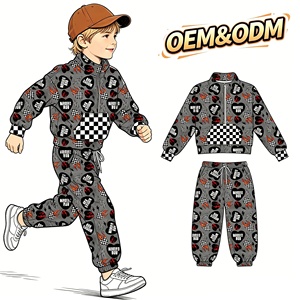 Ensemble de survêtement personnalisé pour garçons « Maman's Boy » : haut à manches longues avec demi-fermeture éclair et pantalon, style streetwear - Product Image 1