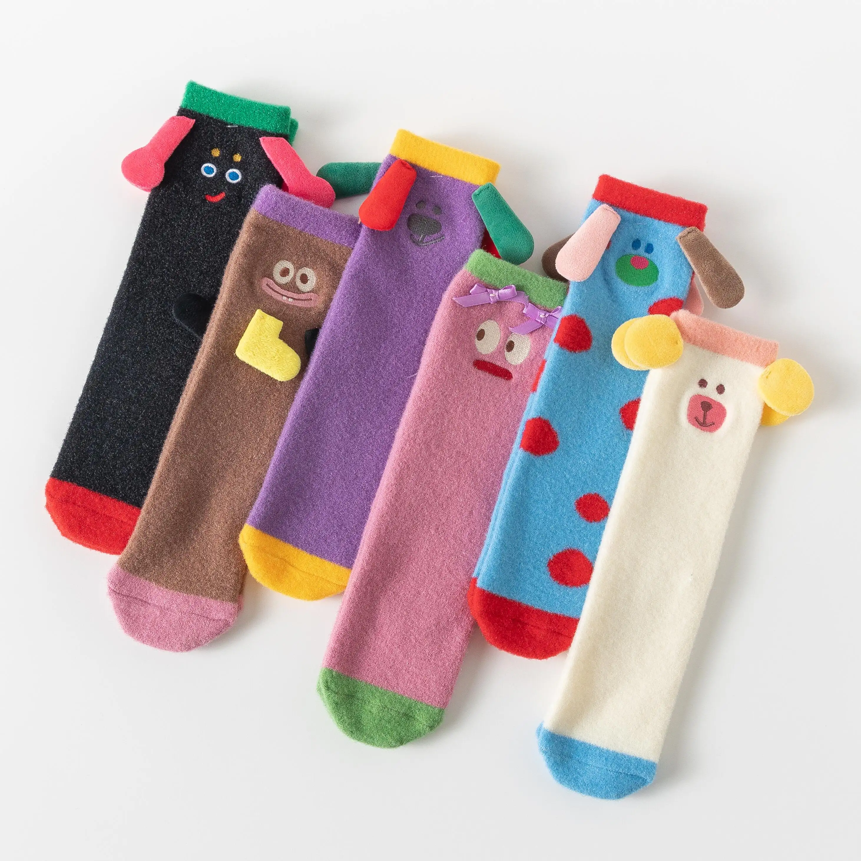 Designer Baumwolle Rundsocken für Damen niedlich handgezeichnet Cartoon X-Mas atmungsaktiv flauschig freizeitsocken gestrickt Winter ausgefallenes Geschenk