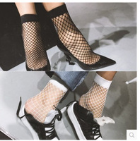Chaussettes résille noires pour femmes Chaussettes élastiques à la cheville pour l'été