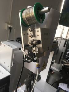 LED tre quattro a testa singola doppia stazione con macchina rotante di saldatura stagno varie teste di lampada e schede PCB - Product Image 6