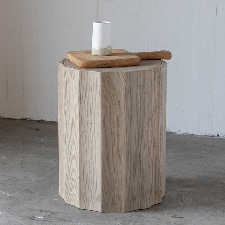 View of Why Reclaimed Wood is the Soul of Minimalist Design - Uuklr