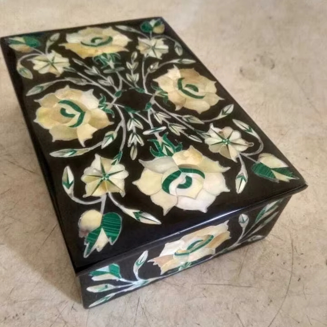 Handicraft Eco-Friendly Black Marble Semi Precious Gemstone Jewelry Box Mother Pearl Inlay Flower Modern Glossy Finish Polished
