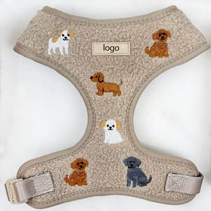 <span class=keywords><strong>Harnais</strong></span> <span class=keywords><strong>pour</strong></span> chien de luxe de style designer LUCKY, réglable, avec logo personnalisé, en matériau TEDDY, confortable et respirant - Product Image 3