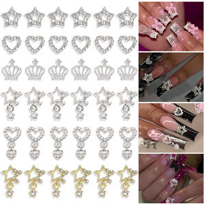 Modelos explosivos de lujo Nail Art Charms Brillante Pentáculo Cristal Colgante Aleación Corazón Estrella 3D Metal Nail Charms - Product Image 3