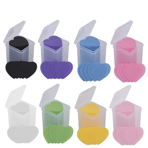 Toallitas de algodón coloridas en forma de corazón para limpiar el pegamento de pestañas y la boca del frasco - Product Image 2