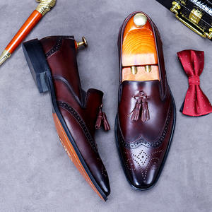 Chaussures habillées Oxford pour hommes en cuir véritable de haute qualité, décontractées, avec bout carré antidérapant, idéales pour le travail - Product Image 3