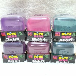 ของเล่นบีบคลายเครียดรูปทรงสี่เหลี่ยมขนาดใหญ่ 8.3 ซม. ขายดี - Product Image 1