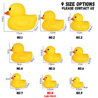 Canard en caoutchouc vinyle personnalisé avec logo, jouet de bain flottant qui couine, canard avec le doigt d'honneur, cadeau promotionnel de Noël pour enfants, vente en gros d'usine