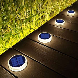 Lampe LED solaire rechargeable étanche IP68 pour allée et terrasse, lot de 4, pour jardin, escaliers, paysage, décorative, faisceau 360° - Product Image 1