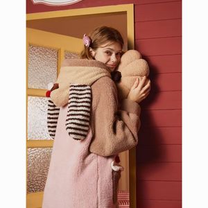 Pigiama da donna in pile corallo caldo con stampa cartone animato Bassotto, maniche lunghe, in terylene, per cosplay e feste IM151-W - Product Image 3