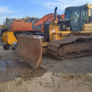 Topadora <span class=keywords><strong>Komatsu</strong></span> <span class=keywords><strong>D61</strong></span> de 18 Toneladas, Modelo 2018, de Segunda Mano, Procedente de Japón, en Buen Estado, Motor y Bomba Probados y Certificados - Product Image 4