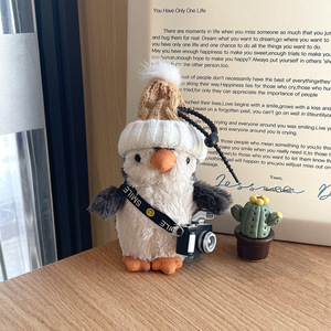 Porte-clés en peluche pingouin mignon de dessin animé, pendentif amusant, cadeau festif, poupées en peluche pingouin avec écharpe et chapeau, cadeau pour enfants, vente en gros - Product Image 4