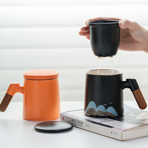 Ensemble cadeau de <span class=keywords><strong>tasse</strong></span> <span class=keywords><strong>à</strong></span> thé en <span class=keywords><strong>porcelaine</strong></span> moderne de luxe tasses <span class=keywords><strong>à</strong></span> thé en céramique de style japonais pour usage domestique <span class=keywords><strong>avec</strong></span> <span class=keywords><strong>infuseur</strong></span> et couvercle - Product Image 1
