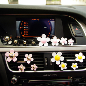 Marguerite fleur pour climatiseur de voiture, Clip de parfum de sortie <span class=keywords><strong>d</strong></span>'air, accessoires <span class=keywords><strong>d</strong></span>'intérieur pour femme - Product Image 1
