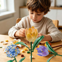 10 types de fleurs artificielles décoratives en plastique 3D, en gros, personnalisées, bon marché, nouvelles, en forme de bouquet, blocs de construction botaniques