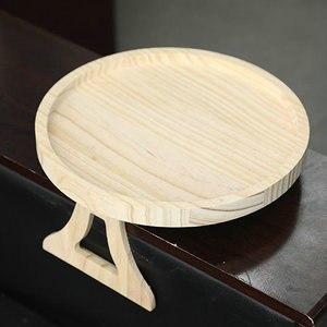 Bandeja de reposabrazos de sofá personalizada de madera de pino ecológica bandeja de aperitivos artesanal de madera - Product Image 4