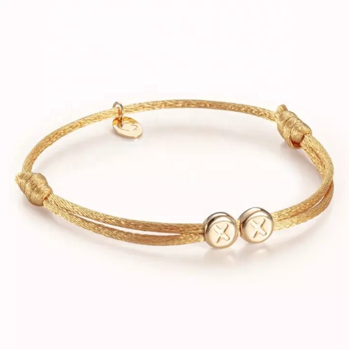 Bracciale personalizzato con iniziale in acciaio inox placcato oro 18 carati, bracciale delicato con ciondolo a disco, braccialetto con nome a disco delicato per donne e ragazze gioielli da sposa