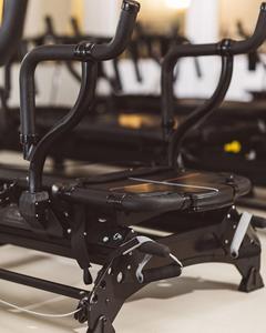 Промышленный прочный алюминиевый Xformer Пилатес машина для тренажерного зала Регулируемый реформатор для тренировки баланса мегаформер - Product Image 5