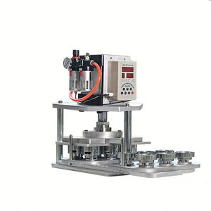 Machine à badges pneumatique semi-automatique 6 pièces avec moules magnétiques et à épingles de 58, 75, 55, 50, 44, 25 mm – Nouveauté ! - Product Image 2