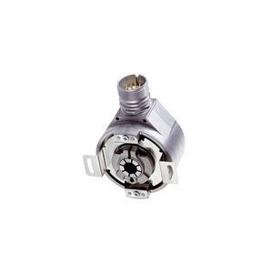 Encodeur rotatif SICK AFM60B-BHAA004096 avec connecteur à angle droit, Allemagne - Product Image 3