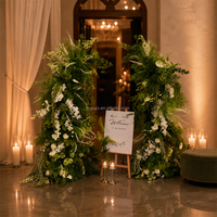Boules de fleurs personnalisées en rose, lys et pivoine pour centres de table de mariage, décorations de table élégantes pour banquets intérieurs et usage domestique